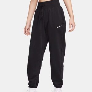 Nike Sweatpants Womens Small Black Club Fleece Mid Rise Tapered Joggers Sweats